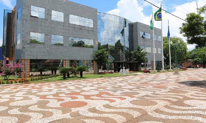 Despesas com pessoal na prefeitura de Santa Helena deve encerrar 2023 com gastos de mais de 150 milhões