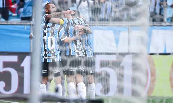 Destaque Grenal do Dia: Inter perde de virada e Grêmio vence de virada na 19ª rodada do Brasileirão