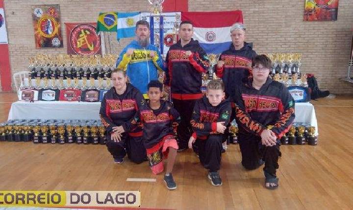 Kung Fu Wushu Dragão Negro de SH conquista vitórias em campeonato internacional