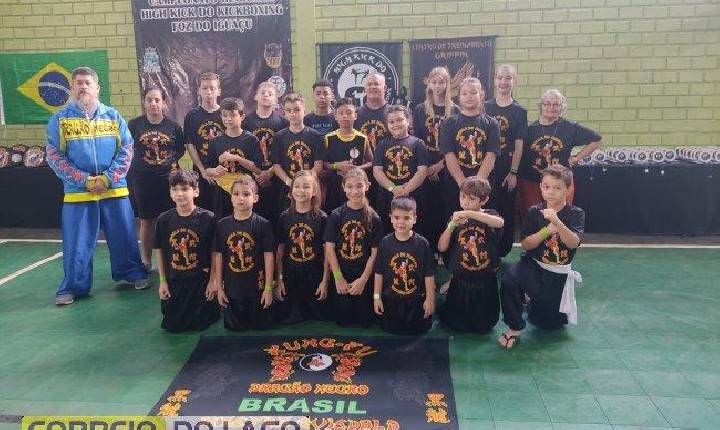 Escola de Kung Fu Wushu Dragão Negro se sagra campeã no regional em Foz do Iguaçu