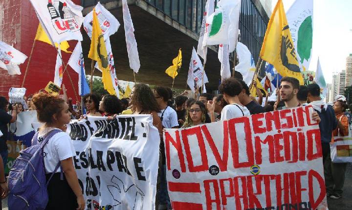 Governo envia ao Congresso projeto com mudanças do novo ensino médio