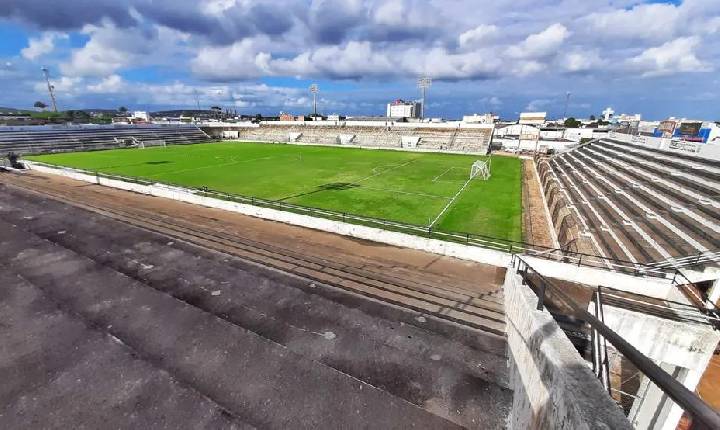 Grêmio disputa título da Recopa Gaúcha; Inter joga pela Copa do Brasil