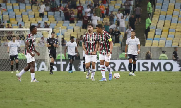 Grêmio é eliminado da Libertadores nos pênaltis; Inter quer D'Alessandro para cargo