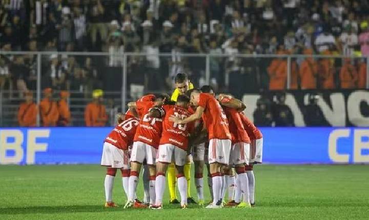 Grêmio perde Recopa Gaúcha; Inter vence e avança na Copa do Brasil