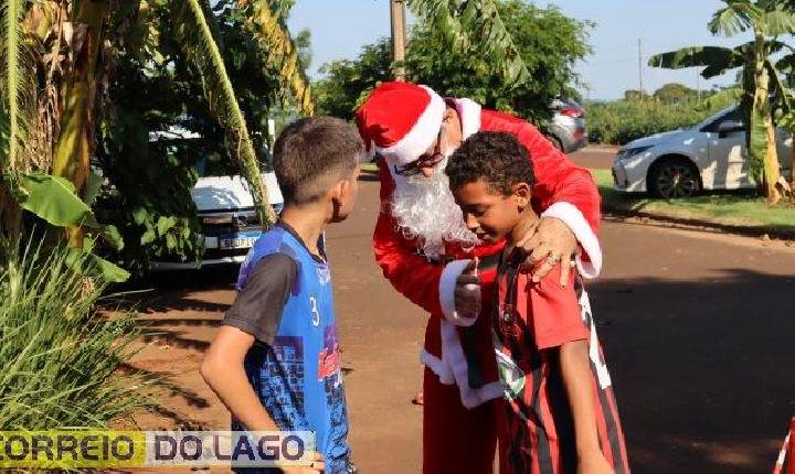 Lions Clube de SH promove ação para crianças com presença do Papai Noel