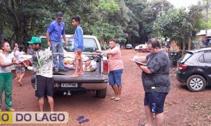 Programa Massa Comunidade distribui cestas básicas em Santa Helena