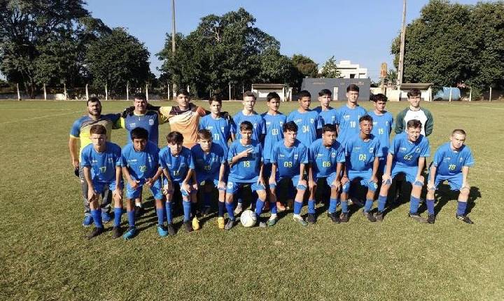 Santa Helena encara Matelândia em casa querendo a liderança isolada na Copa Amop de Futebol