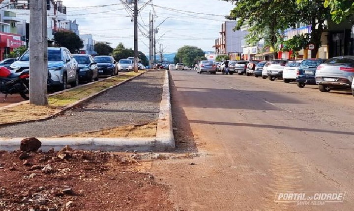 Testes visam aprimorar trânsito no centro comercial de Santa Helena