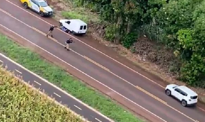 Veículos carregados com cigarros contrabandeados são apreendidos em Santa Helena