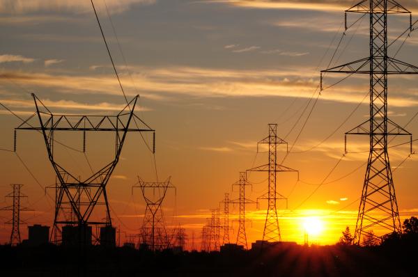 Conta de luz vai ficar 13,4% mais barata com redução do ICMS no Paraná, afirma a Copel