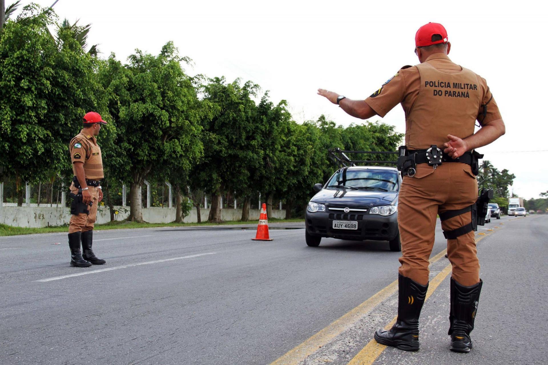 Polícia Rodoviária de Santa Helena apreende R$25 mil em mercadorias