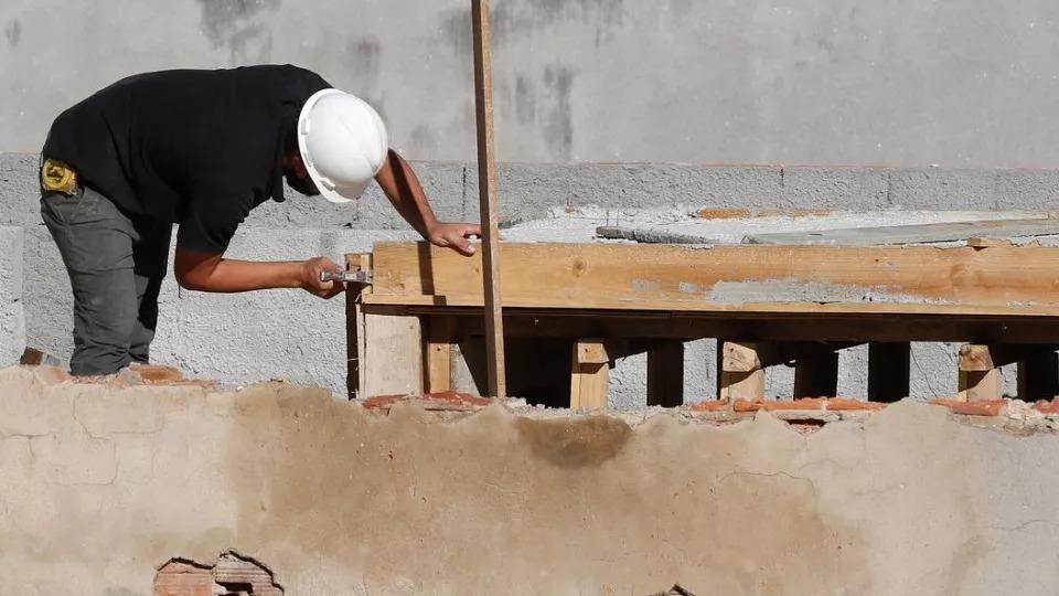 Governo retoma 3,5 mil obras paralisadas ou inacabadas em escolas