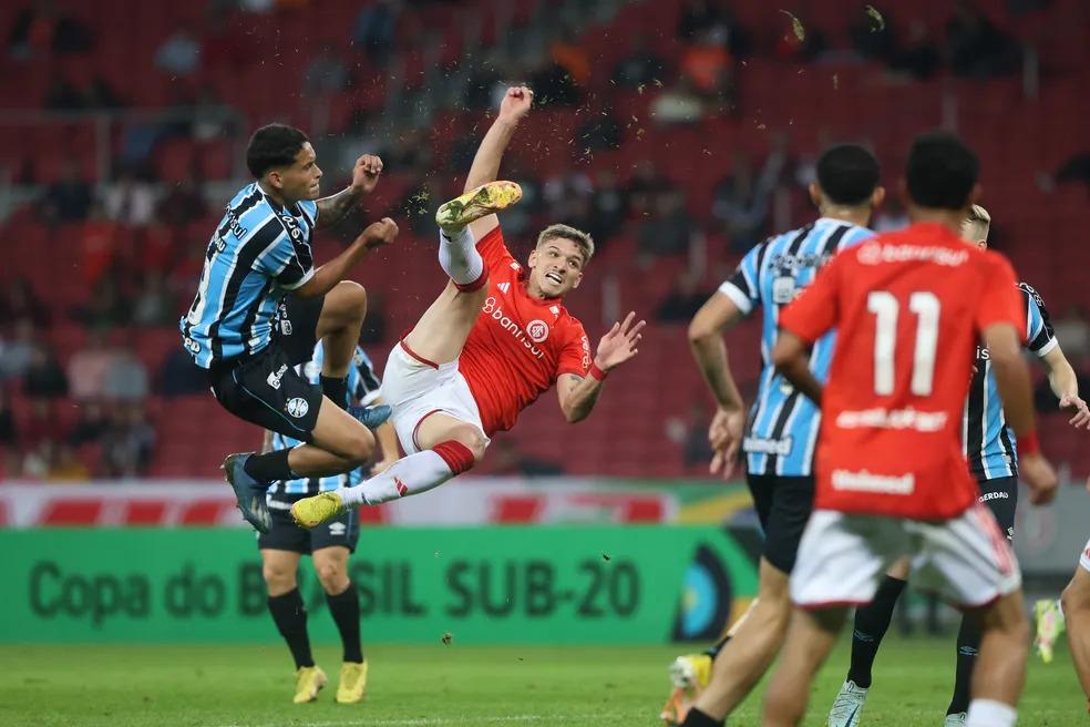 Destaque Grenal do dia: Grêmio joga hoje contra o Flamengo pela