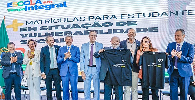 Lula sanciona lei para garantir mais 1 milhão de vagas em escolas em tempo integral