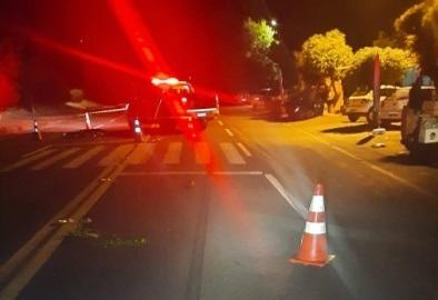 Pedestre morre atropelado e motorista foge do local, na Rodovia PR-317, em Santa Helena-PR