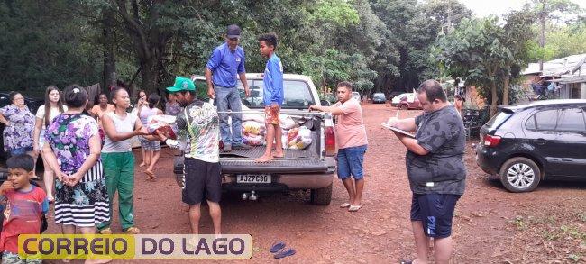 Programa Massa Comunidade distribui cestas básicas em Santa Helena