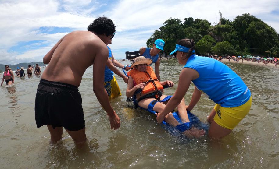 Santa Helena terá 'cadeiras anfíbias' no Balneário neste verão