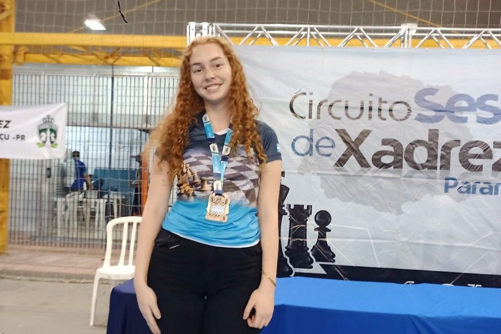 Santa-helenense é campeã de Xadrez no maior torneio da modalidade no Paraná